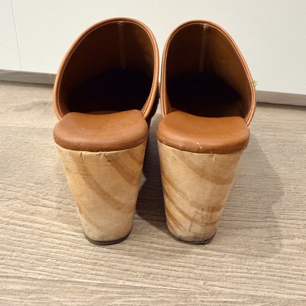 Pilcro Tan Floral Embroidered Mules - Picture 3 of 6